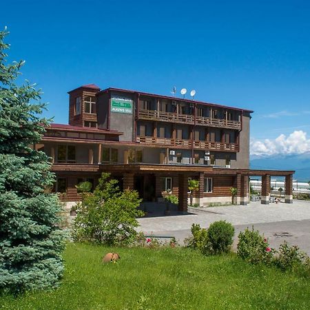 Alazani Valley Hotel Telavi Buitenkant foto